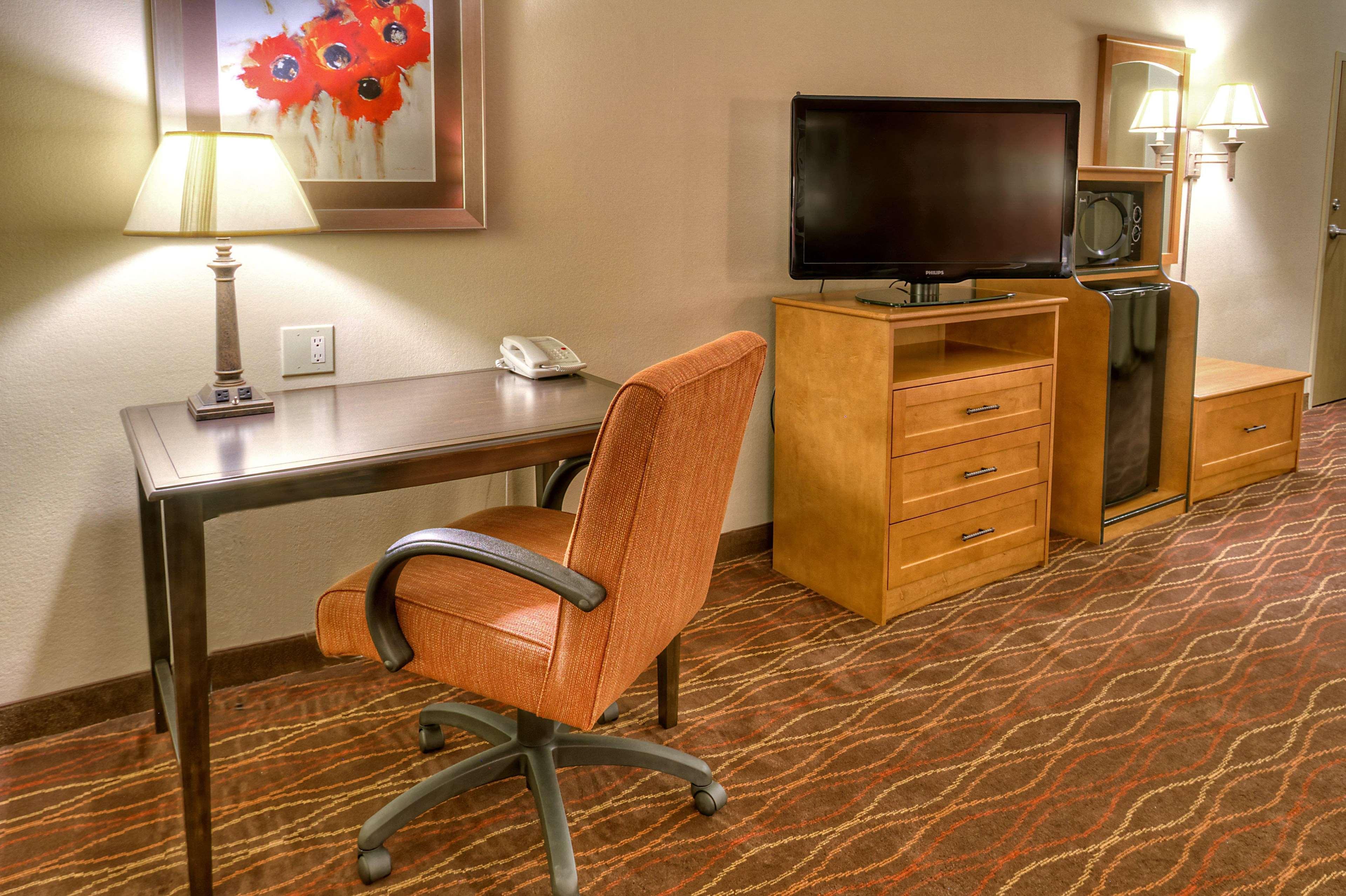 Hampton Inn Туин Фолс Екстериор снимка