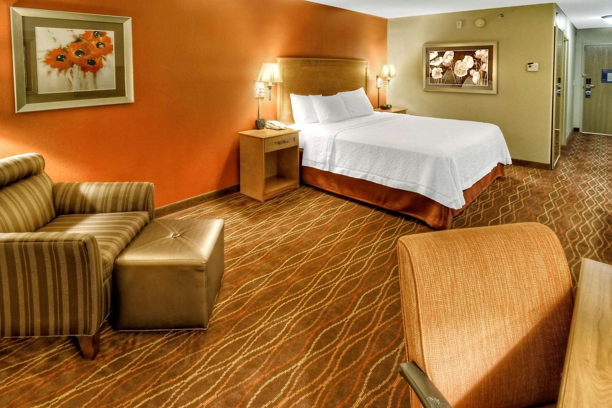 Hampton Inn Туин Фолс Екстериор снимка