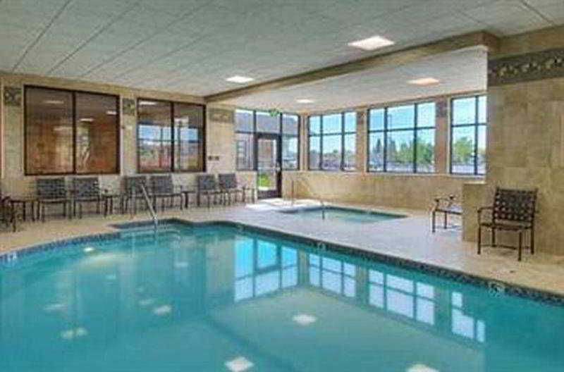 Hampton Inn Туин Фолс Съоръжения снимка